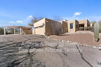 6000 E Calle Ojos Verde in Tucson, AZ - Building Photo - Building Photo