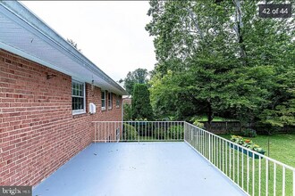 4907 Elsmere Ave in Bethesda, MD - Building Photo - Building Photo