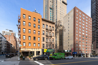 1619 York Avenue in New York, NY - Building Photo - Building Photo