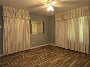 410 Muriel Dr in Garland, TX - Building Photo - Building Photo
