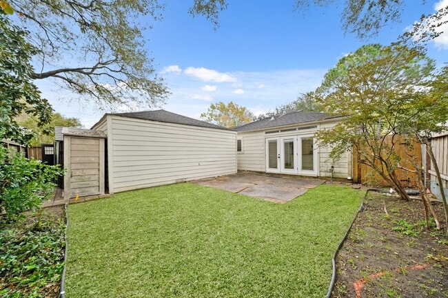 11910 Pebble Rock Dr