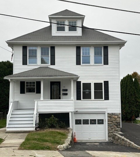 15 Chestnut St in Milford, MA - Building Photo