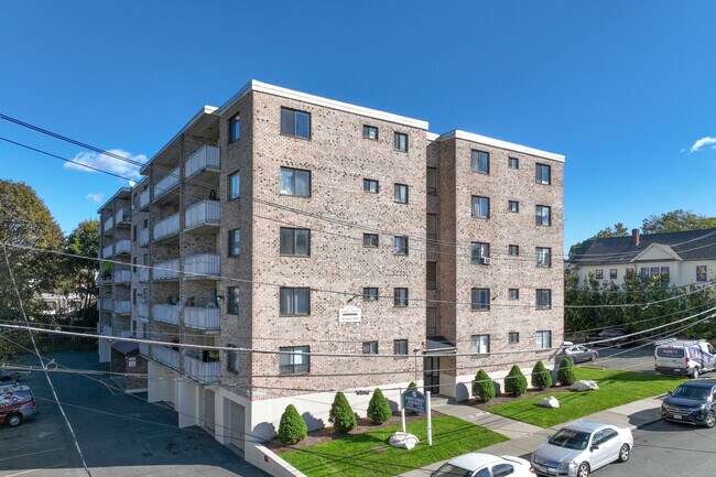 Parkwood Apartments in Malden, MA - Building Photo - Building Photo