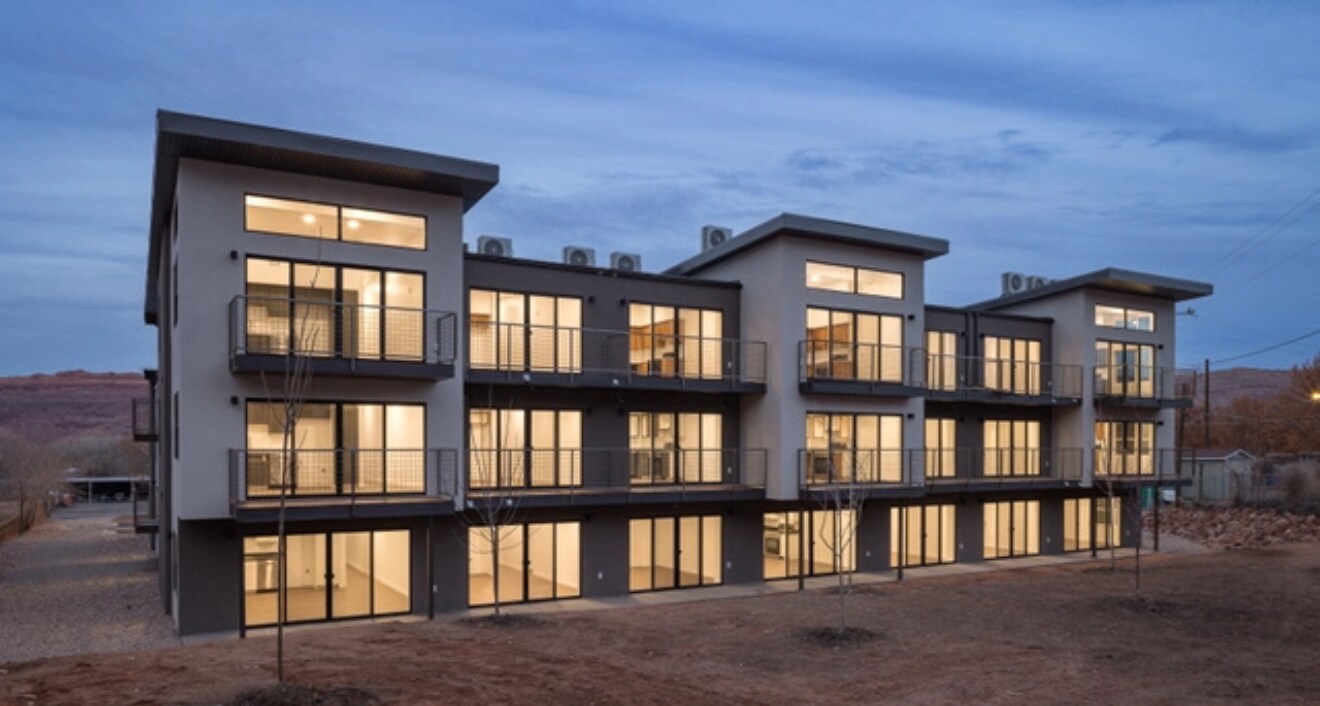443 Kane Creek Blvd, Unit B210 in Moab, UT - Building Photo