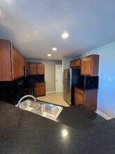 8483 Towne Center Cir in Warren, MI - Building Photo - Building Photo