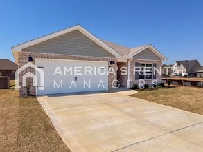 110 Jonboy Ave in New Hope, AL - Building Photo - Building Photo