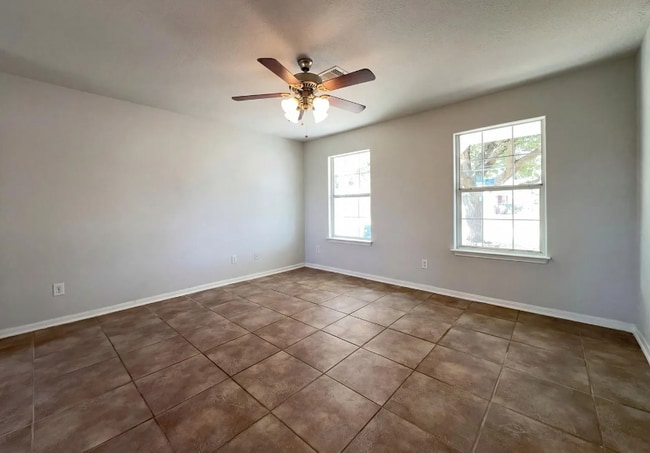 2310 Redfish Dr in Texas City, TX - Foto de edificio - Building Photo