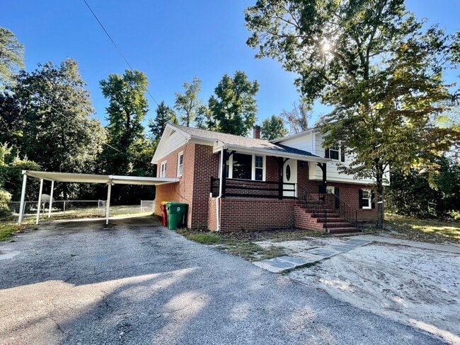 818 S Park Dr in Petersburg, VA - Building Photo - Building Photo