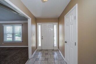 7017 Field View Ct in Louisville, KY - Building Photo - Building Photo