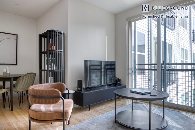 320 D St in Boston, MA - Building Photo - Building Photo