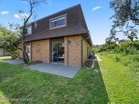 3614 Overlook Dr in Palm Bay, FL - Building Photo