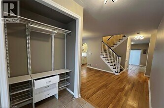 501 Topper Woods Crescent in Kitchener, ON - Building Photo - Building Photo