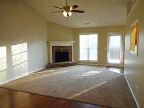 603 McDowell Ln in Bethlehem, GA - Foto de edificio - Building Photo