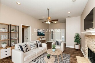 4804 Deal Dr in Fort Worth, TX - Foto de edificio - Building Photo