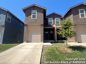 6623 Mia Way in San Antonio, TX - Building Photo