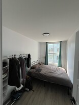 4053 Saint Laurent Boul in Montréal, QC - Building Photo - Building Photo