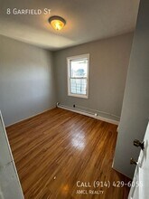 8 Garfield St in Yonkers, NY - Building Photo - Building Photo