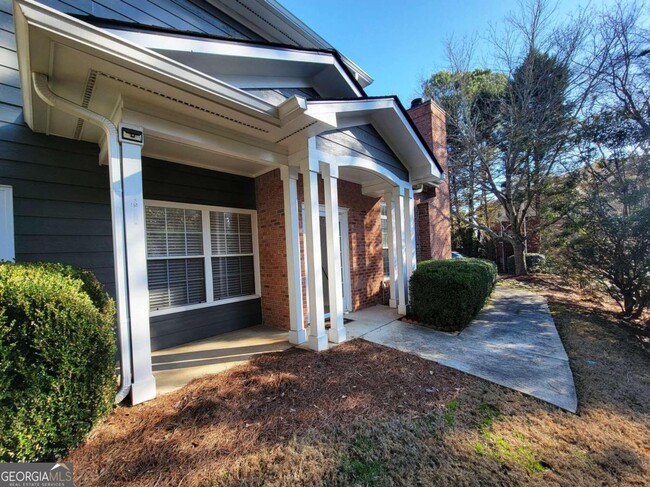 2680 Pine Tree Rd NE in Atlanta, GA - Building Photo - Building Photo