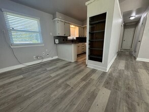 627 E 54th Pl N in Tulsa, OK - Building Photo - Building Photo