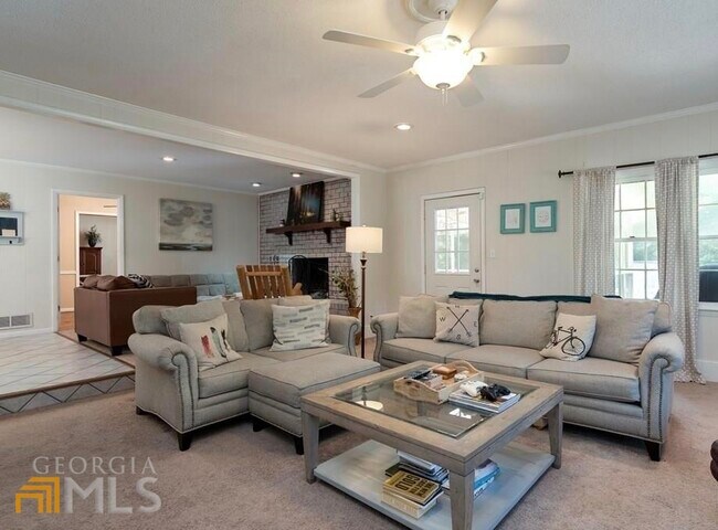240 Segrest Cir in Athens, GA - Building Photo - Building Photo