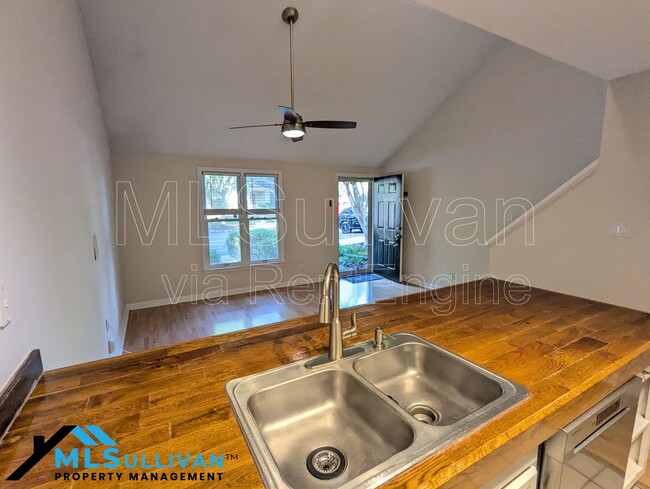 602 Gatehouse Ln in Durham, NC - Building Photo - Building Photo