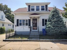 43 McCabe Ave in Pawtucket, RI - Building Photo