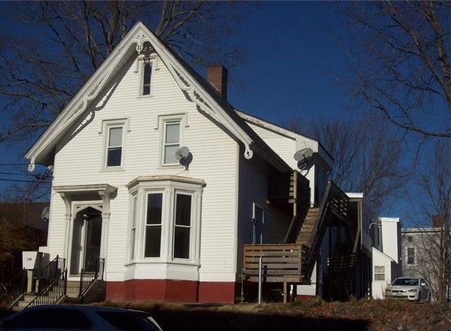 330 Main Street Biddeford ME in Biddeford, ME - Building Photo