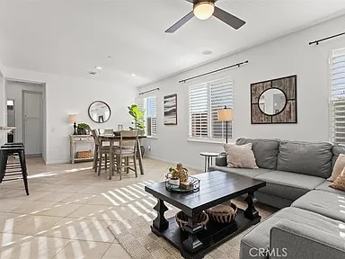 24 Via Almeria in San Clemente, CA - Building Photo