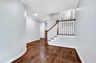 194 W Breezy Way in The Woodlands, TX - Building Photo - Building Photo