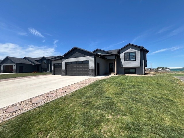 558 Bull Run Dr in Box Elder, SD - Building Photo - Building Photo