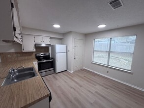 3411 Dunliegh Dr in Austin, TX - Building Photo - Building Photo