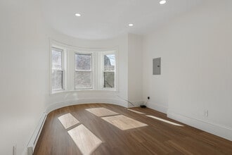 94 Saint Botolph St, Unit 7 in Boston, MA - Building Photo - Building Photo