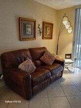 8300 Sunrise Lakes Blvd in Sunrise, FL - Building Photo - Building Photo