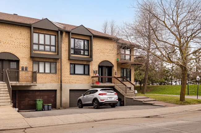 1691-1697 François-H.-Prévost Rue in Montréal, QC - Building Photo - Building Photo