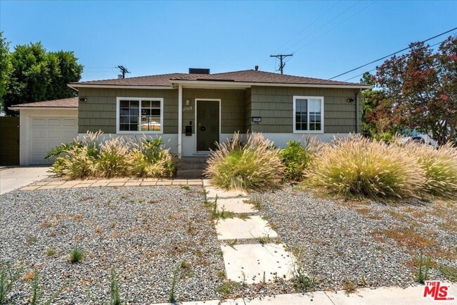 17512 Bullock St in Los Angeles, CA - Building Photo - Building Photo