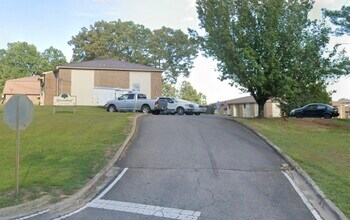 2403 Greenleaf Dr in Haleyville, AL - Building Photo - Building Photo