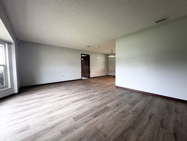 947 N Atmore Cir in Deltona, FL - Building Photo - Building Photo