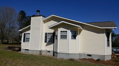 611 Windcrest Dr in Dublin, GA - Building Photo - Building Photo