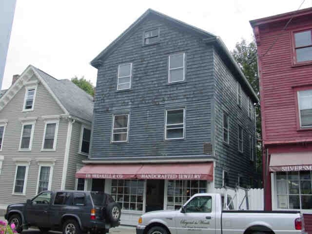 126-128 Spring St in Newport, RI - Building Photo - Building Photo