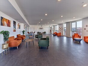 Avenue V in Philadelphia, PA - Foto de edificio - Building Photo