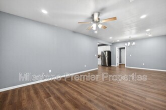 103 W South St in Whitesboro, TX - Building Photo - Building Photo