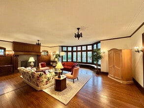 3085 Fairmount Blvd in Cleveland Heights, OH - Building Photo - Building Photo