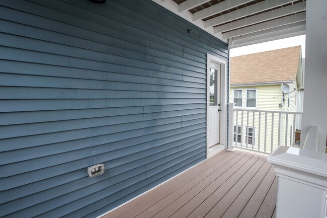 43 Cypress St, Unit 2