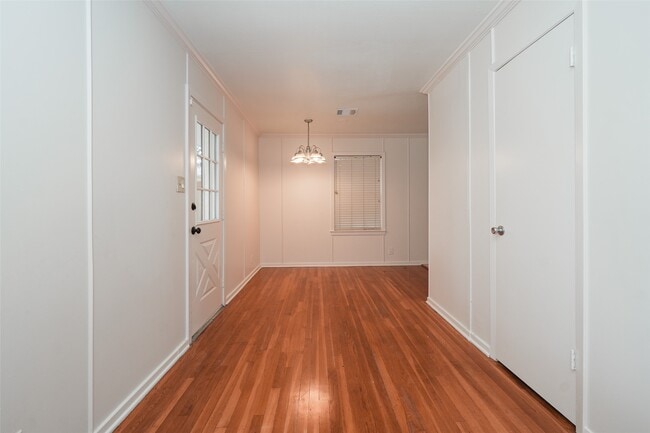 property at 9519 Val Verde St