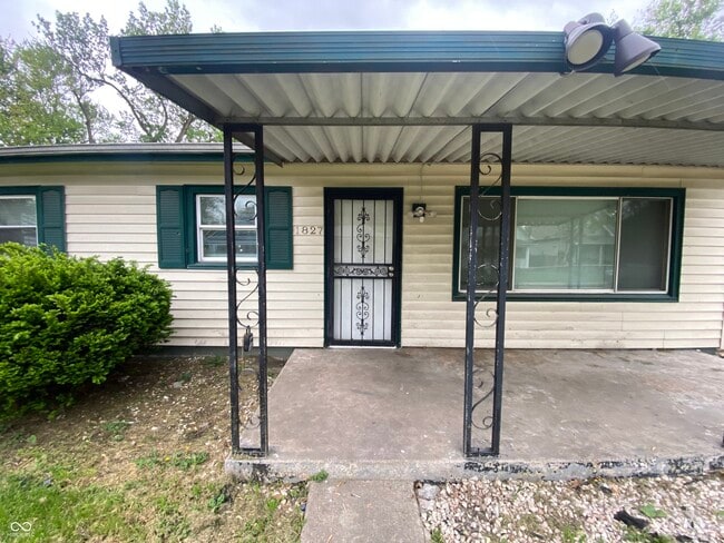 1827 Wilcox St in Indianapolis, IN - Building Photo - Building Photo