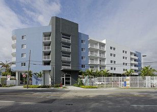 The Atrium at Spring Garden in Miami, FL - Building Photo - Building Photo