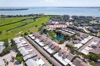 11 Rock Creek Dr, Unit 3A in Corpus Christi, TX - Building Photo - Building Photo