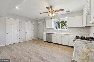 908 Green St in Norristown, PA - Building Photo - Building Photo