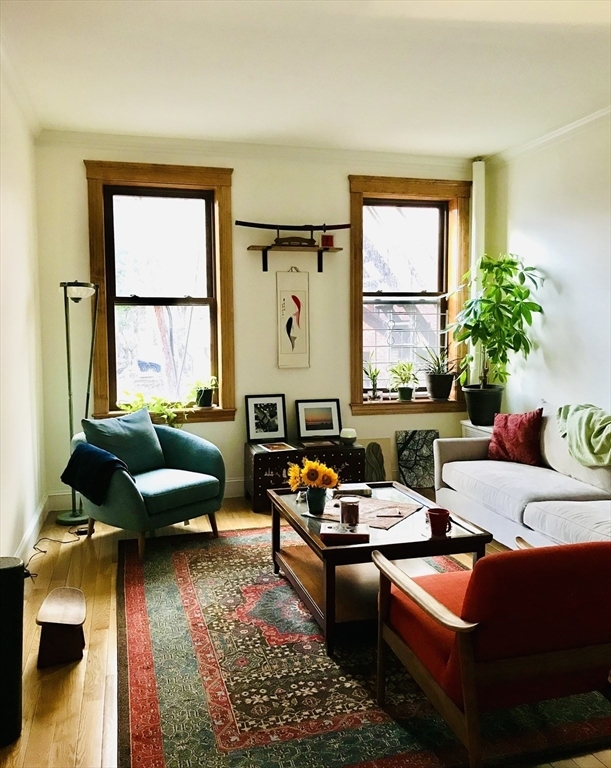 1064 Beacon St, Unit 3