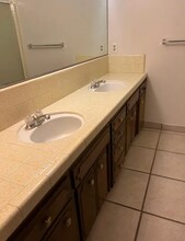 6646 N Thorne Ave in Fresno, CA - Building Photo - Building Photo
